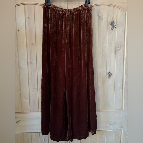 CP Shades Wendy Velvet Pants - Picture 4 of 16